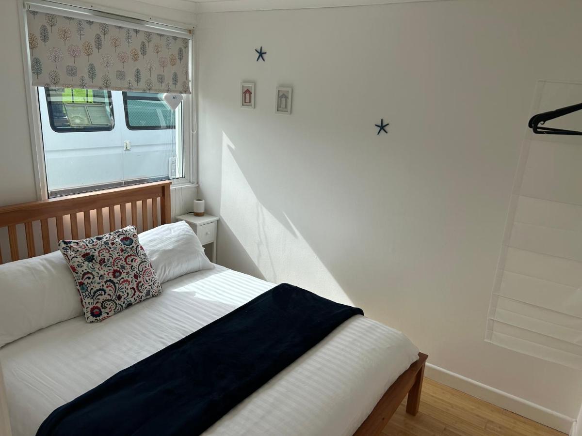 Fantastic Seaside Chalet Retreat Apartamento Sandown Exterior foto